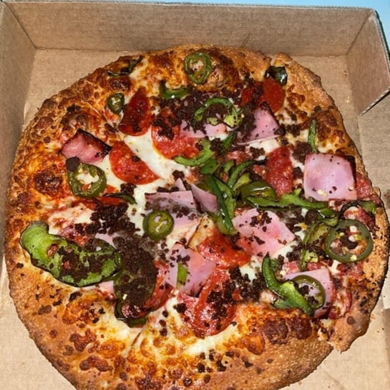 Supreme Pizza: A Flavorful Italian Delight